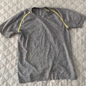 Men’s Lululemon athletic shirt